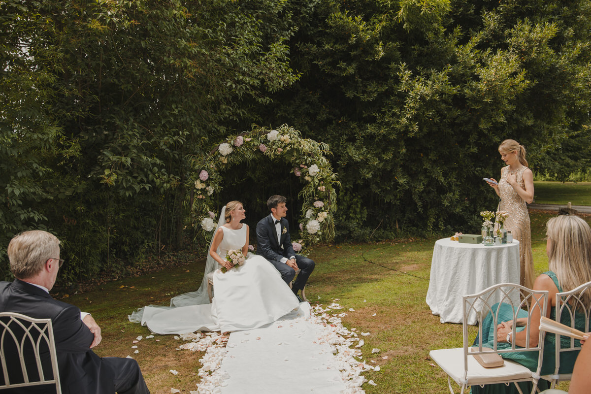 paulahuertasgaja@gmail.com 