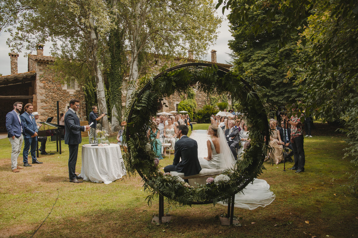 paulahuertasgaja@gmail.com 