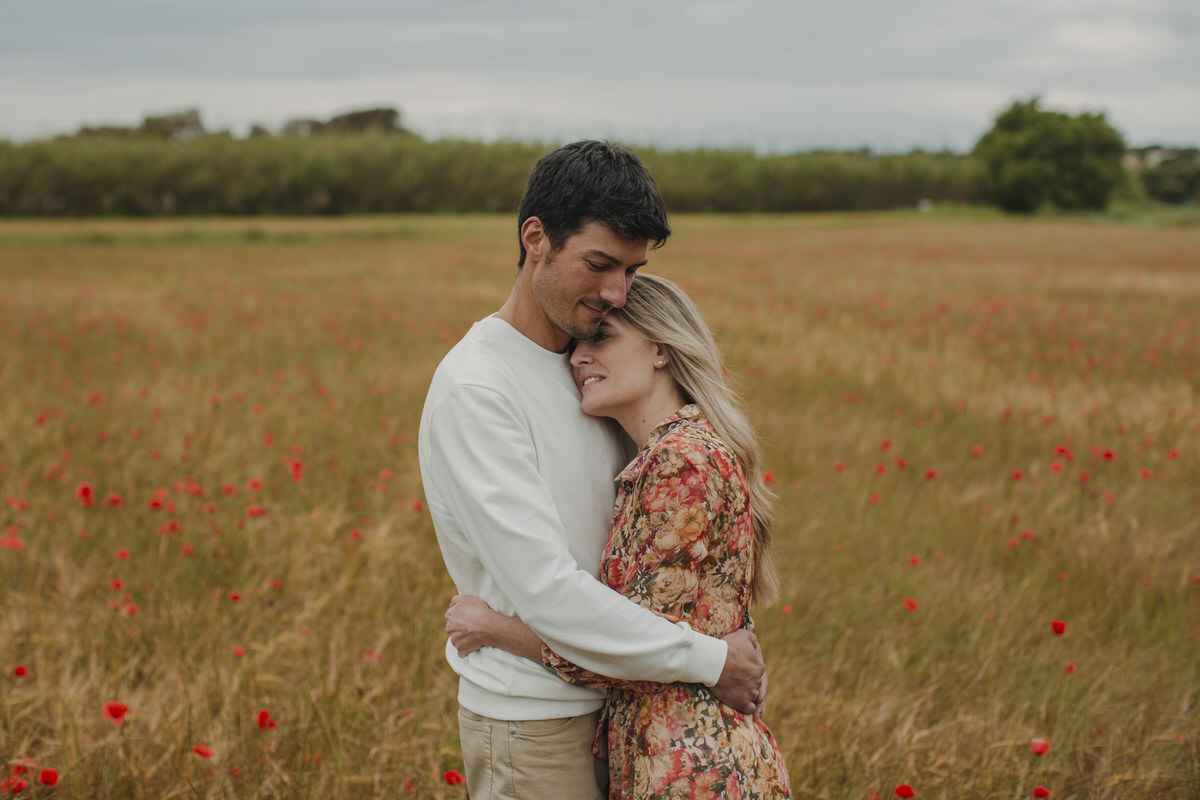 Preboda campo de amapolas