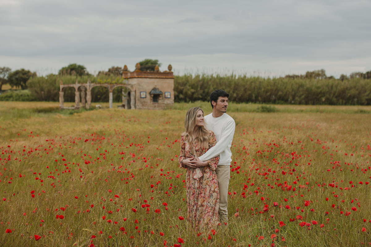 Preboda campo de amapolas