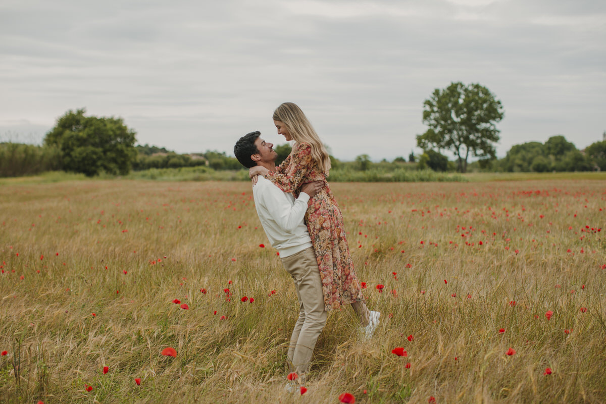 Preboda campo de amapolas