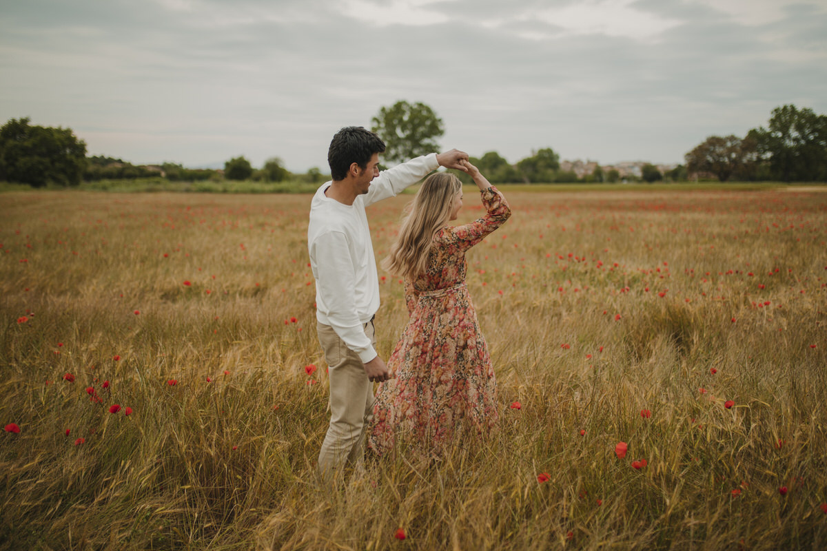 Preboda campo de amapolas